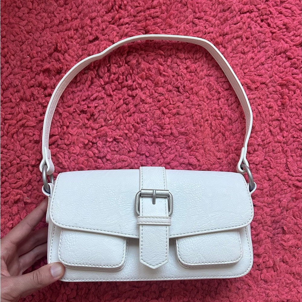 White Brandy Melville Purse (NWOT)